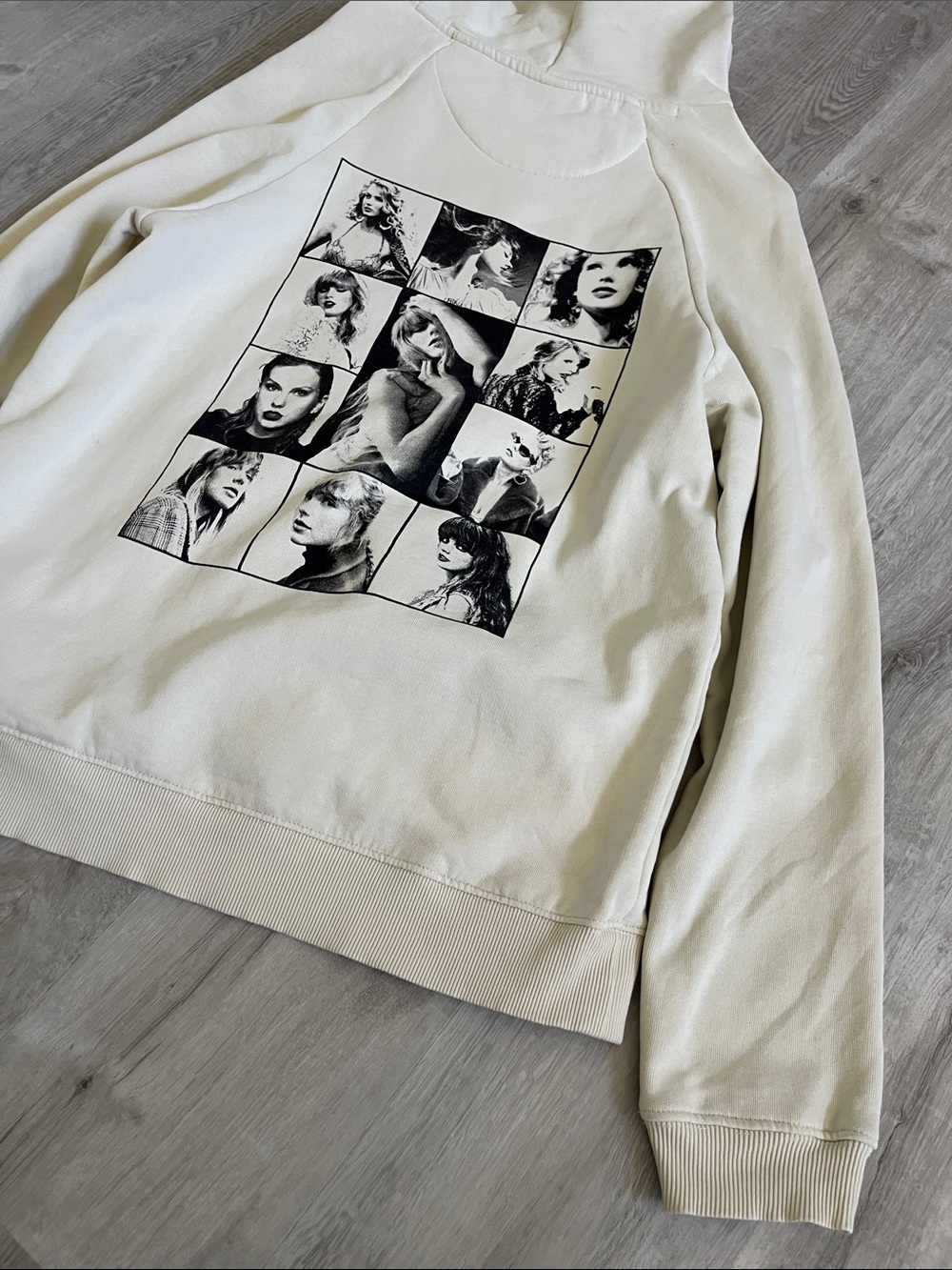 Taylor Swift The Eras Tour I Beige Hoodie Womens M Cream Pullover Concert Merch
